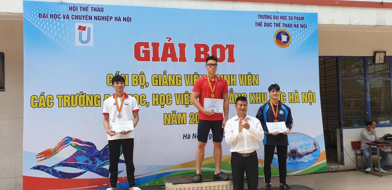 Giải Bơi cán bộ - giảng viên, sinh viên các trường đại học, học viện, cao đẳng khu vực Hà Nội 7