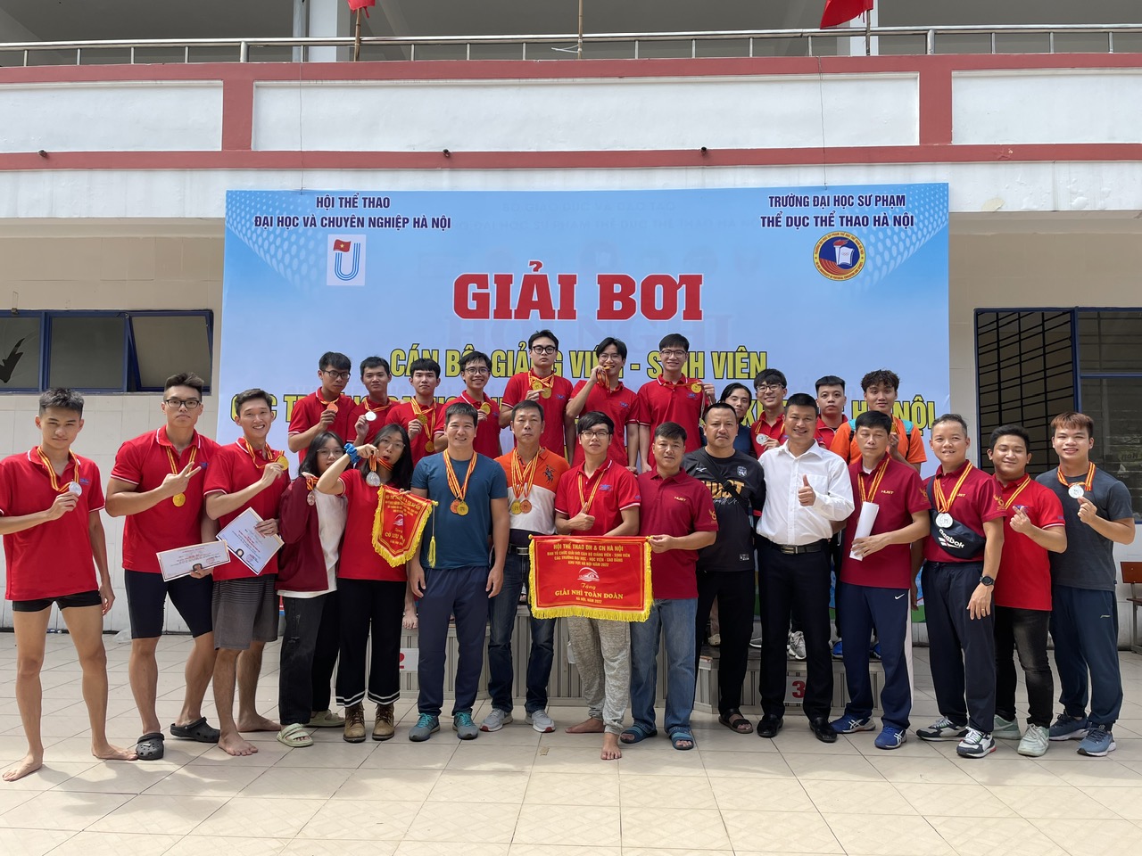 Giải Bơi cán bộ - giảng viên, sinh viên các trường đại học, học viện, cao đẳng khu vực Hà Nội 5